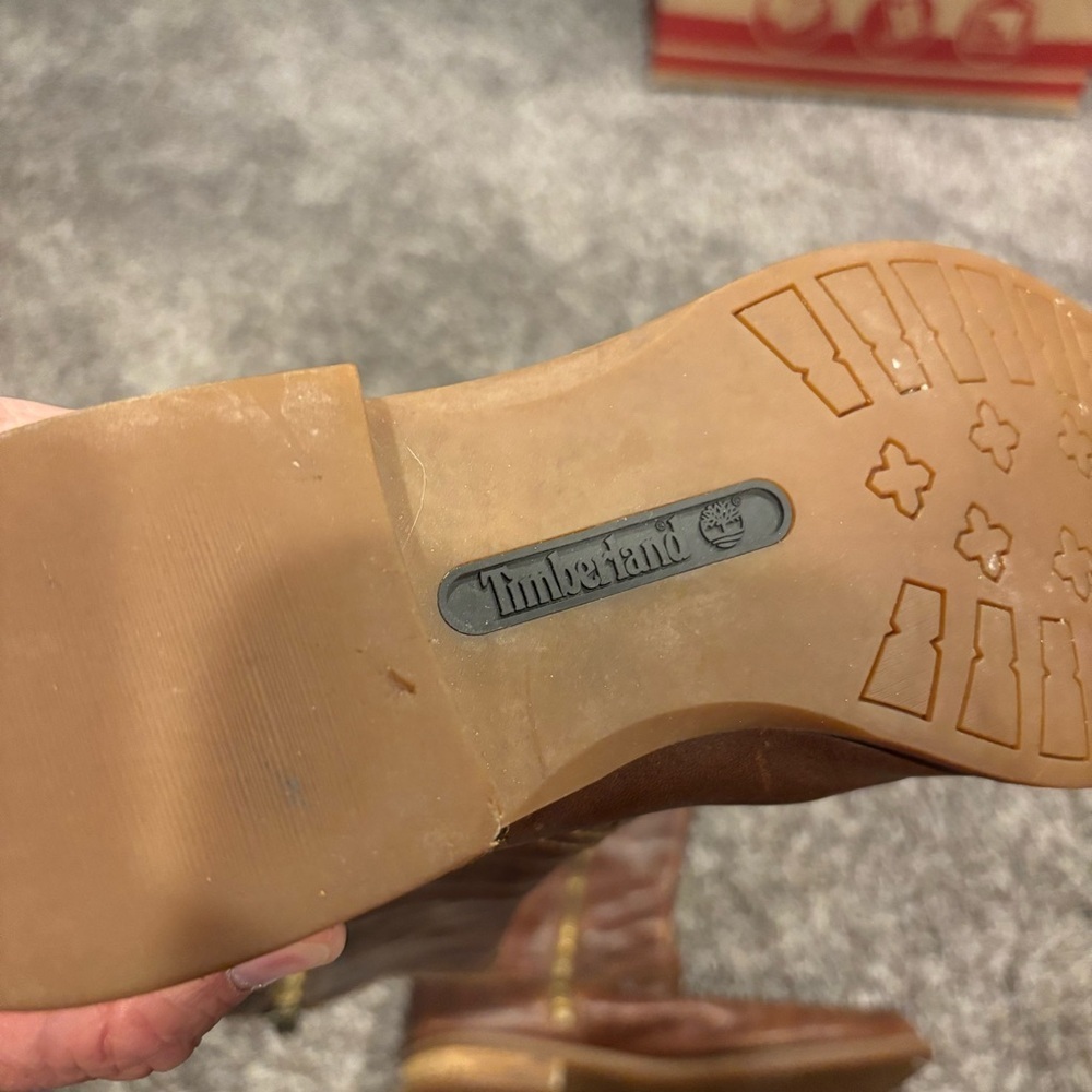Women’s Timberland Tan Leather Boots - Picture 4 of 8